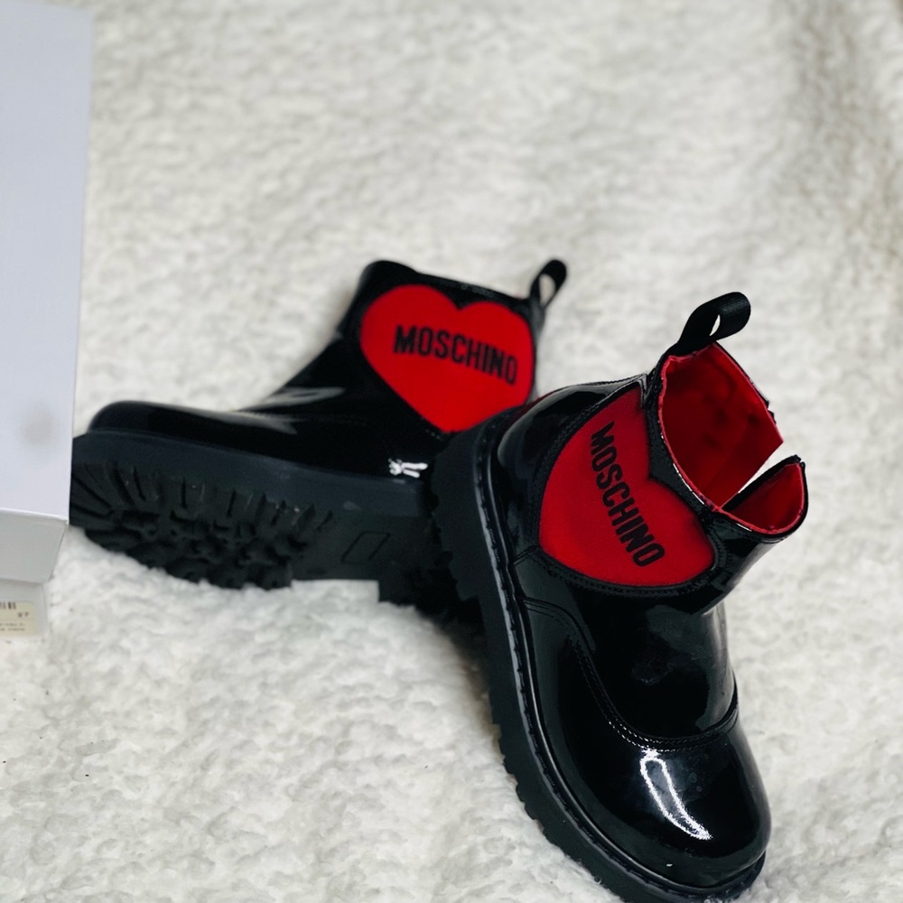 Toddler Girl Moschino boots